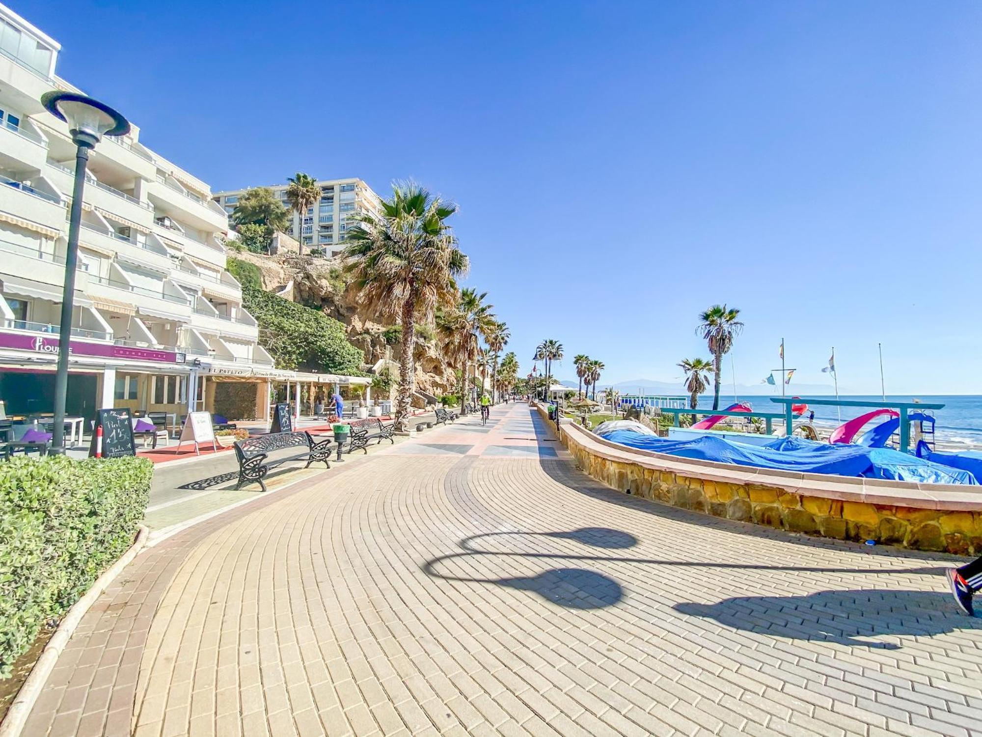 Apartament Roca Chica - Parking - Frente Playa - Terraza - Wifi - Bajondillo Y Carihuela Torremolinos Zewnętrze zdjęcie