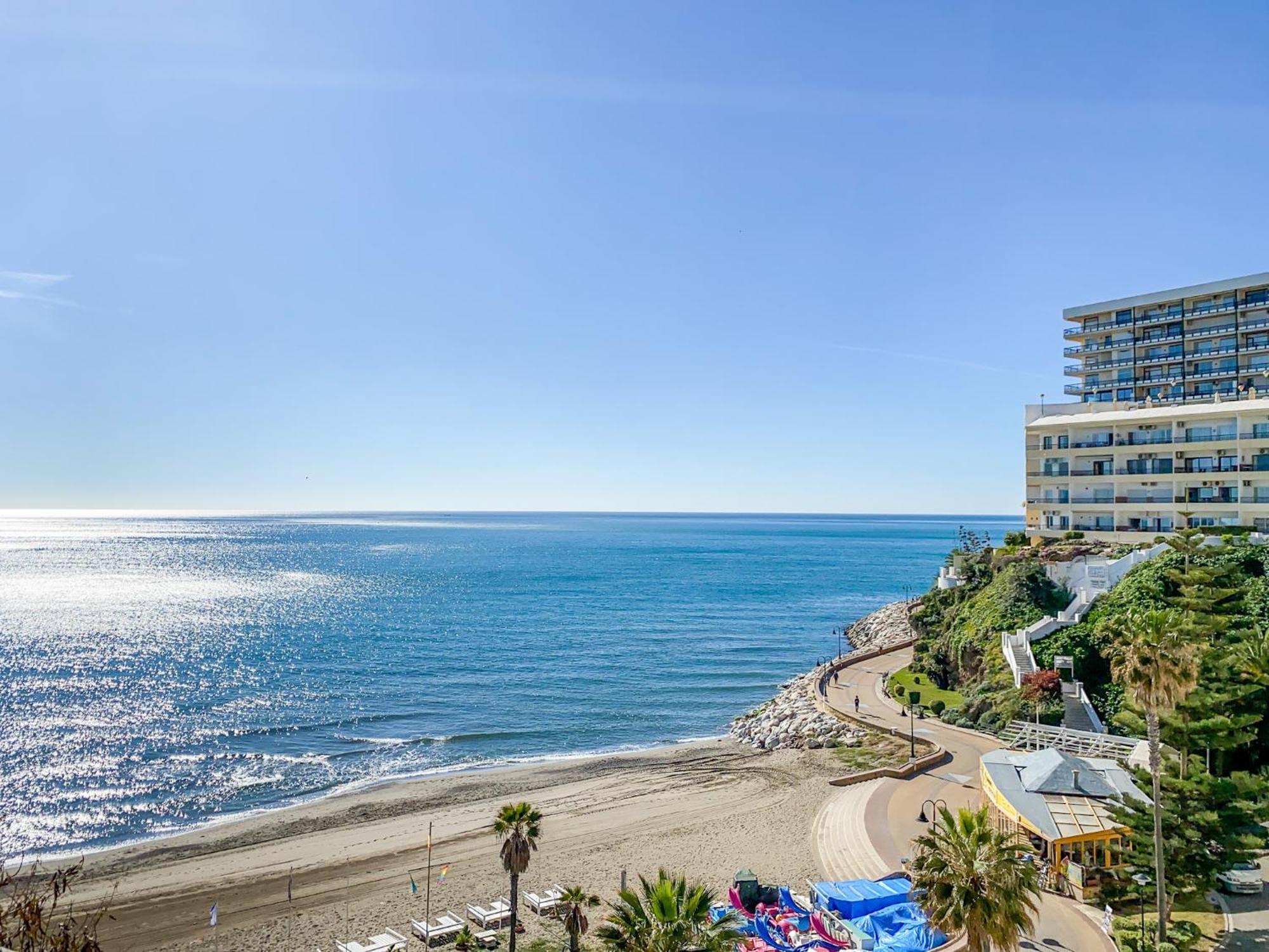 Apartament Roca Chica - Parking - Frente Playa - Terraza - Wifi - Bajondillo Y Carihuela Torremolinos Zewnętrze zdjęcie
