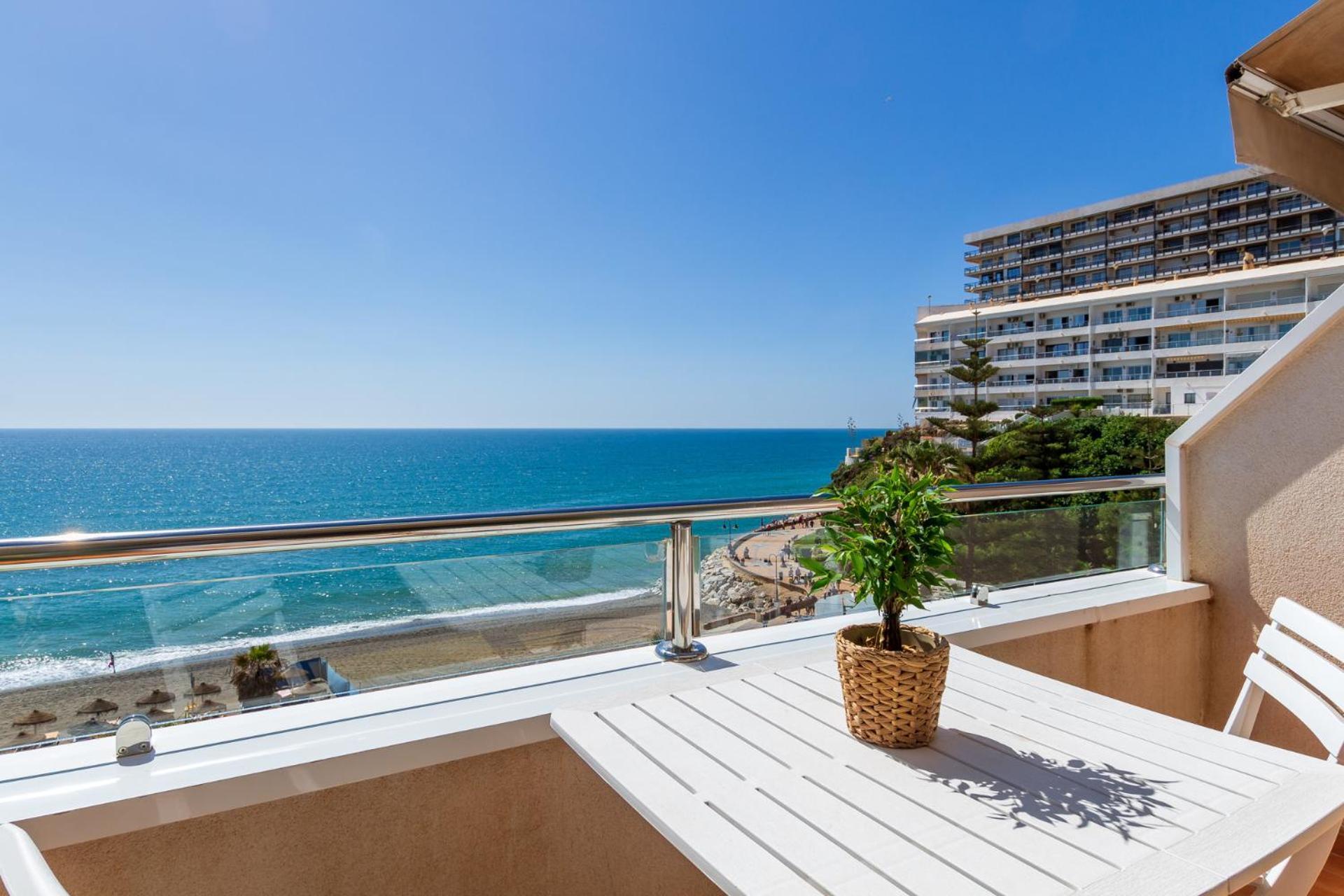 Apartament Roca Chica - Parking - Frente Playa - Terraza - Wifi - Bajondillo Y Carihuela Torremolinos Zewnętrze zdjęcie